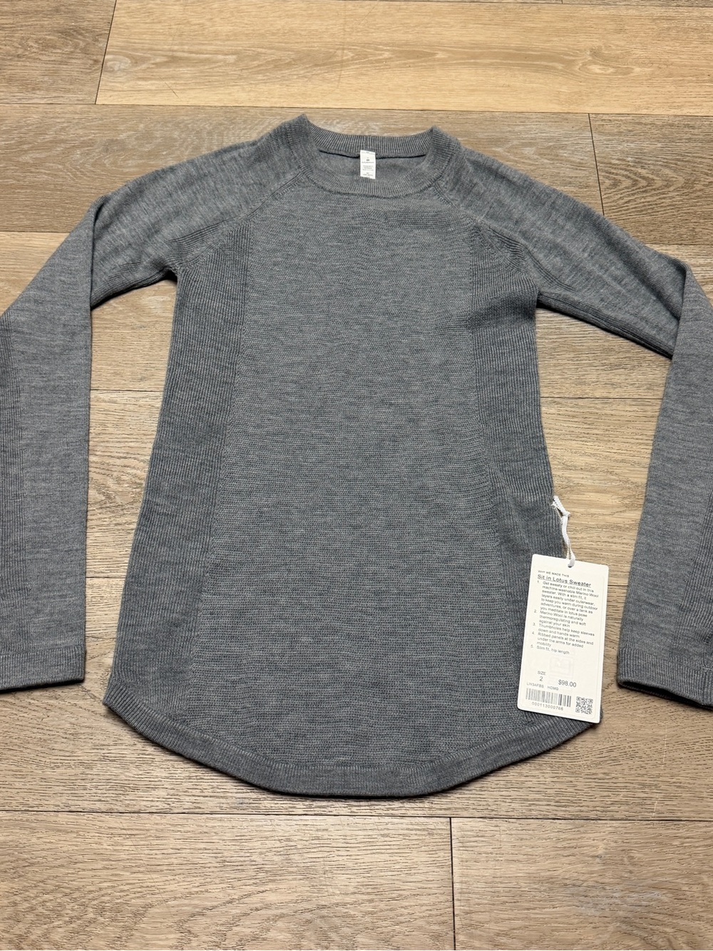 Lululemon Sit in Lotis Sweater Size 2 Heather Gray Pullover NWT LW3AFBS